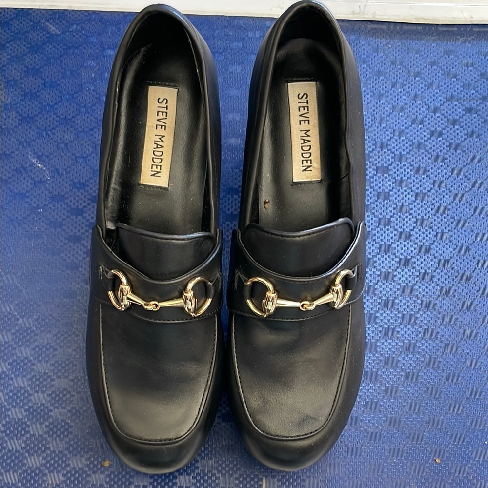 Steve Madden Black Platform Heeled Loafers with Gold Chain